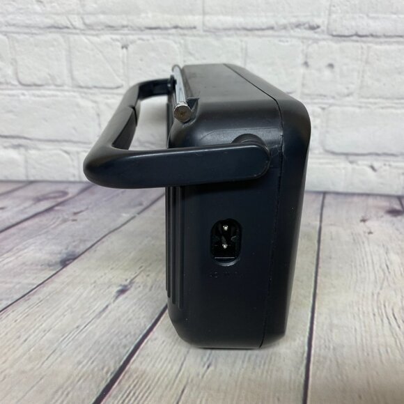 Panasonic Portable Radio Model RF-544 Matsushita AM/FM Band 8" X 4.5" X 2" - Picture 4 of 8